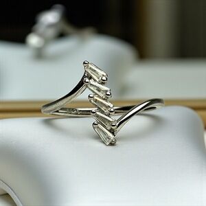 NWT Sterling Silver Baguette CZ Wrap Ring, Size 7